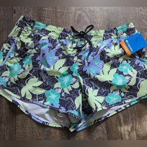 Columbia women's shorts size XL